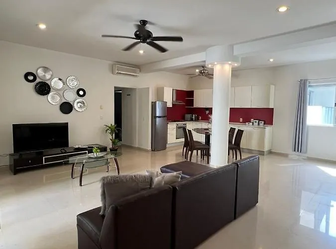 Apartamento Espacioso Departamento A Unos Metros De Playa Mamitas Y De La Famosa 5ta Av