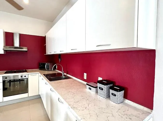Apartamento Espacioso Departamento A Unos Metros De Playa Mamitas Y De La Famosa 5ta Av Playa del Carmen