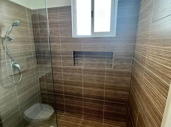 Espacioso Departamento A Unos Metros De Playa Mamitas Y De La Famosa 5ta Av