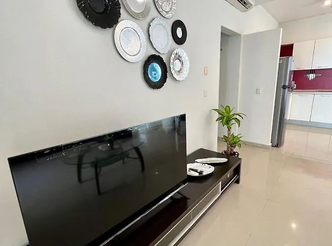 Espacioso Departamento A Unos Metros De Playa Mamitas Y De La Famosa 5ta Av Apartamento *